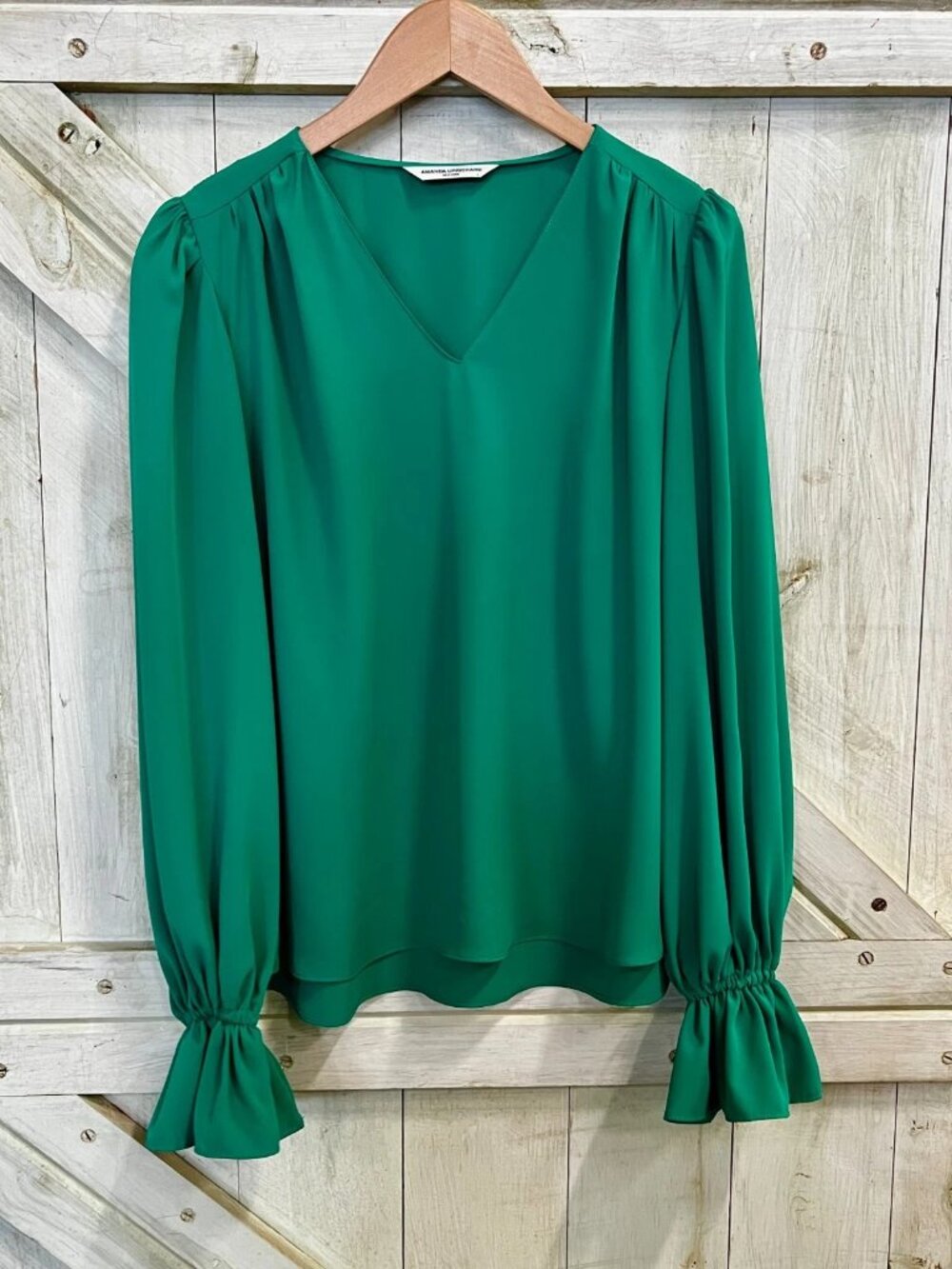 Share Amanda Uprichard Kelly Green V Neck Blouse Size L